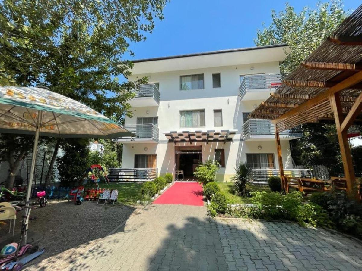 Aparthotel Vila Tufi Velipojë Exterior foto