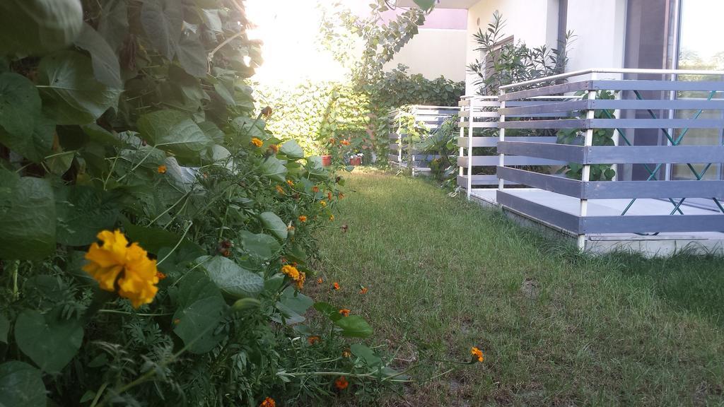 Aparthotel Vila Tufi Velipojë Exterior foto